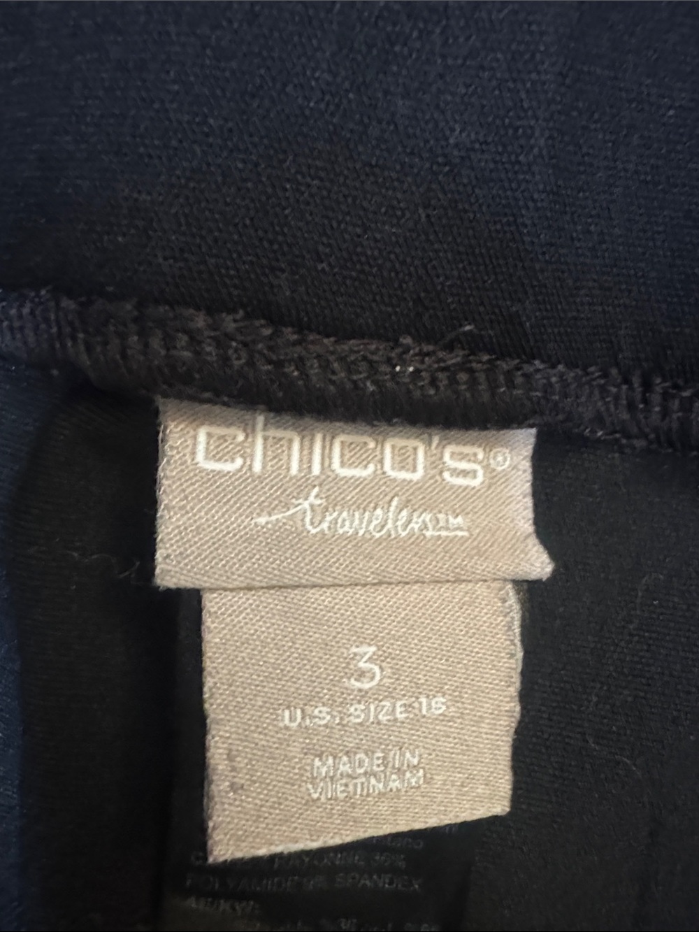 Chicos Size 3 (16/18) Black Stretch Capri Pants - Picture 2 of 11